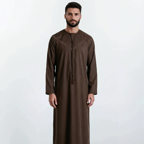 <h4><strong>Emirati Kanduras</strong></h4>